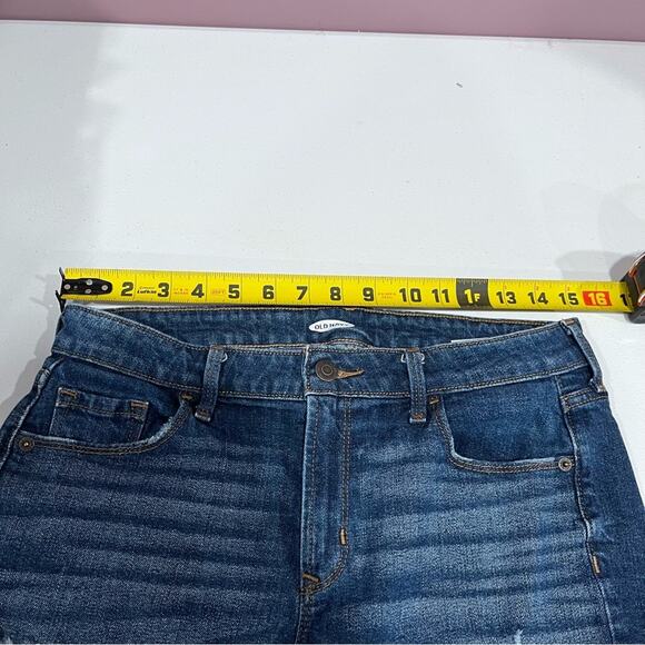 Old Navy Slim Midi Cuffed Distressed Shorts Beach Tree - Picture 6 of 8